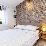 Charmantes Mit Meerblick, Bikes, Babybett, Grill