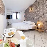 Charmantes Mit Meerblick, Bikes, Babybett, Grill Διαμέρισμα *