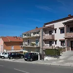 Charmantes Mit Meerblick, Bikes, Babybett, Grill Διαμέρισμα