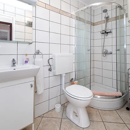 Charmantes Mit Meerblick, Bikes, Babybett, Grill Appartamento *