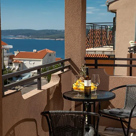 Apartment Charmantes Mit Meerblick, Bikes, Babybett, Grill Crikvenica