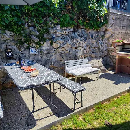 Lejlighed Charmantes Mit Meerblick, Bikes, Babybett, Grill Crikvenica