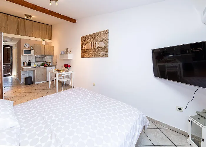 Charmantes Mit Meerblick, Bikes, Babybett, Grill Daire