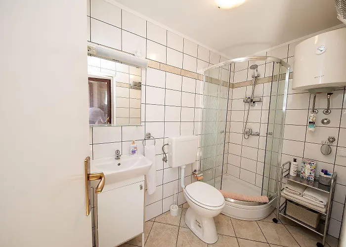 Charmantes Mit Meerblick, Bikes, Babybett, Grill
