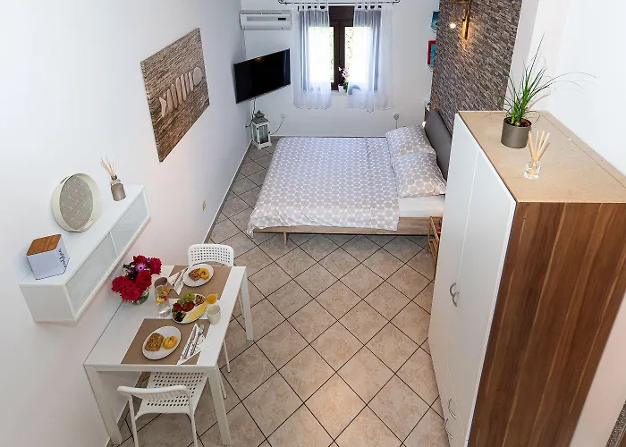 Charmantes Mit Meerblick, Bikes, Babybett, Grill Daire