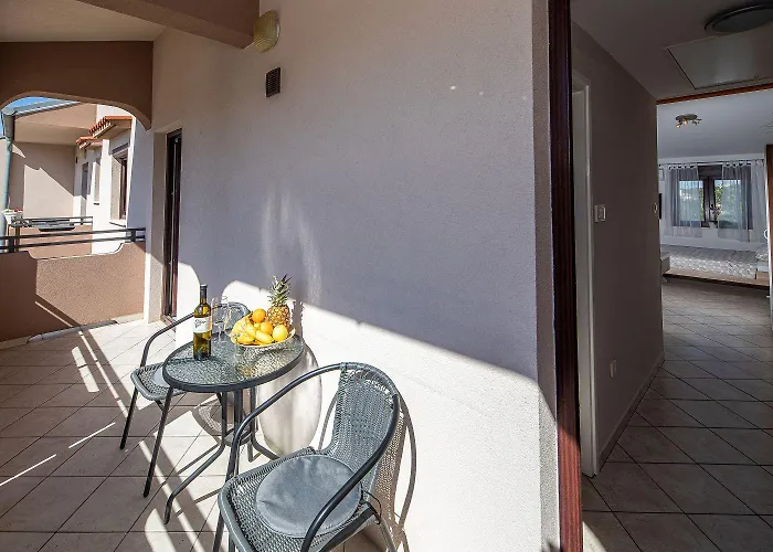 Charmantes Mit Meerblick, Bikes, Babybett, Grill