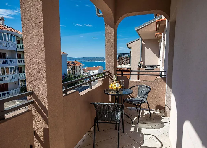 Charmantes Mit Meerblick, Bikes, Babybett, Grill Daire Crikvenica