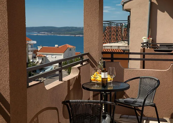 Daire Charmantes Mit Meerblick, Bikes, Babybett, Grill Crikvenica