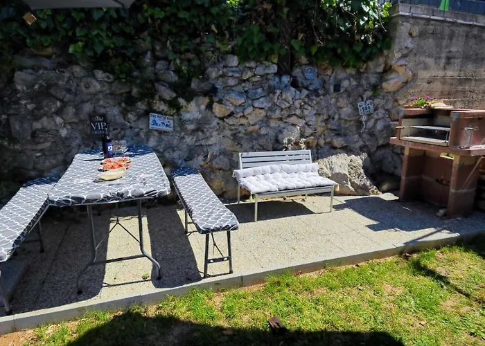 Daire Charmantes Mit Meerblick, Bikes, Babybett, Grill Crikvenica