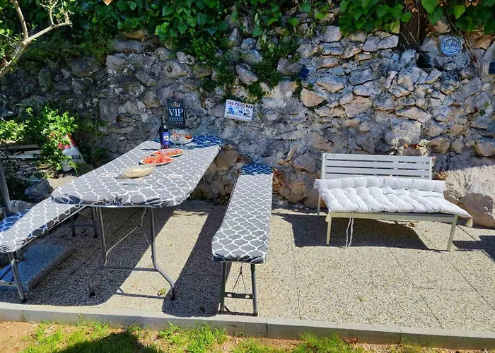Charmantes Mit Meerblick, Bikes, Babybett, Grill Daire Crikvenica