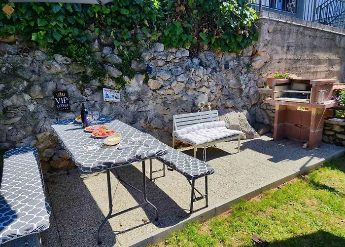 Daire Charmantes Mit Meerblick, Bikes, Babybett, Grill Crikvenica